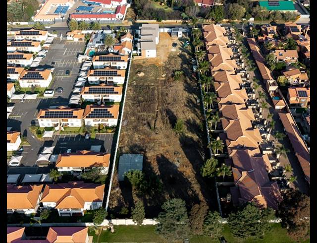 20 BEDROOM GATED ESTATE FOR SALE IN RYNFIELD